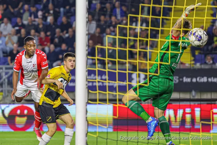 FC Emmen drukt NAC dieper in de zorgen