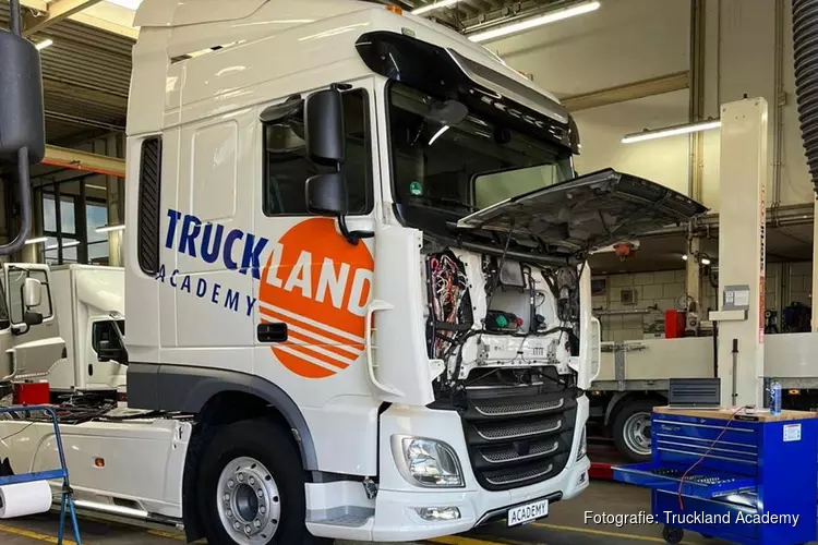Truckland Academy: de beste route naar een carrière in de voertuigtechniek